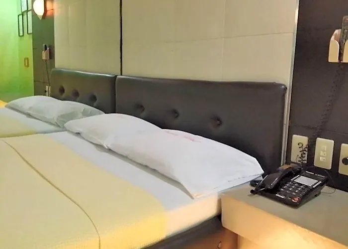 Hotel Orchids Drive Manila